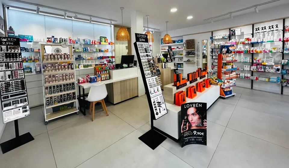 Interior de Farmacia Tapia Tejedor en Calle Velarde 3, Salamanca